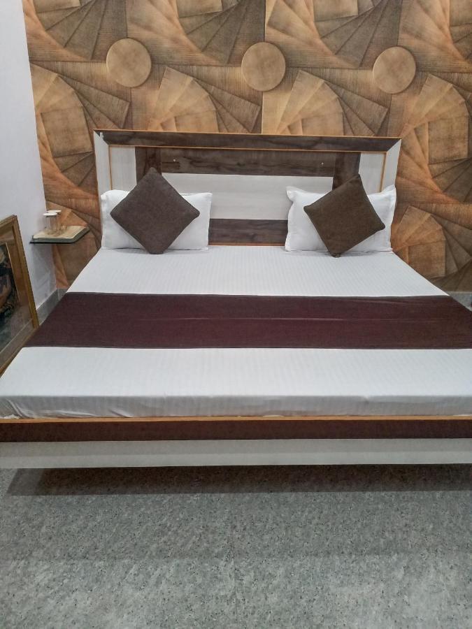 Branded Guest House Джаландхар Екстериор снимка
