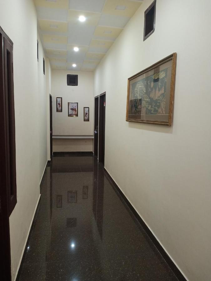 Branded Guest House Джаландхар Екстериор снимка